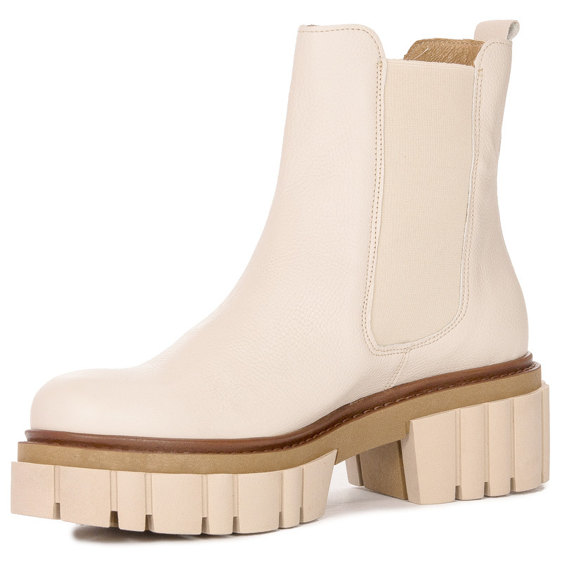 Maciejka Beige Boots 05312-04/00-6