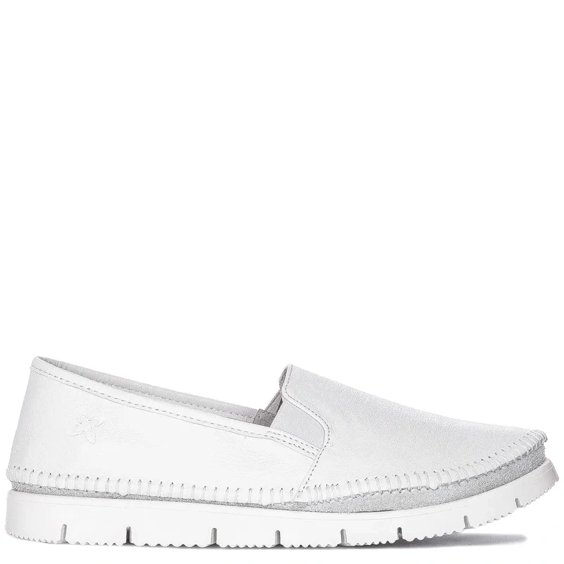 Maciejka White Low Shoes