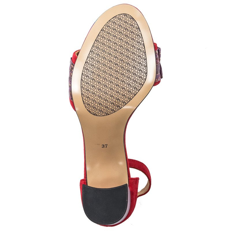 Maciejka Red Sandals 04144-08/00-5