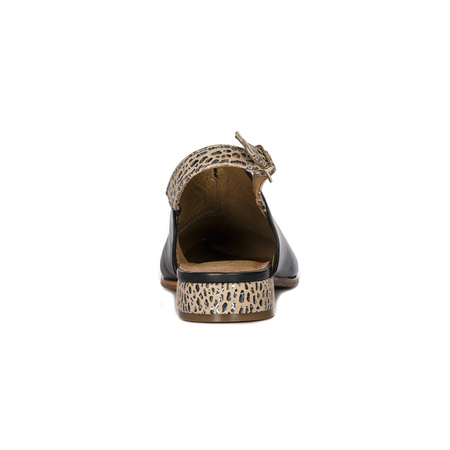 Maciejka women's Black leather Sandals