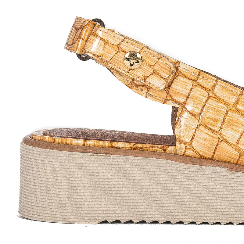 Maciejka Women's leather shoes Yellow