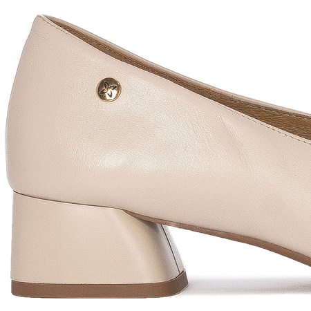 Maciejka Women's Light Beige Leather Pumps