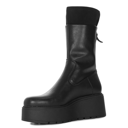 Maciejka High-Upper Leather Boots on Massive Platform A7161-01-00-7