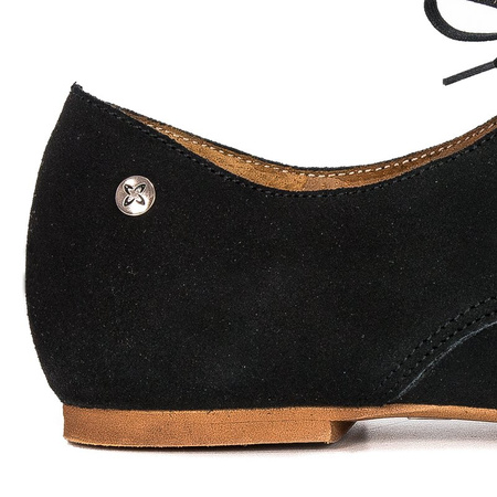 Maciejka Black Low Shoes 04929-01/00-5