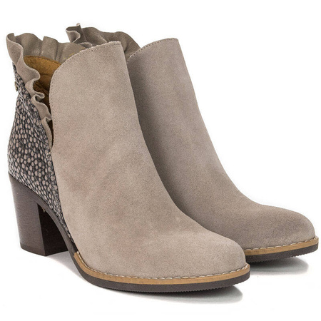 Maciejka Beige Women's Boots 04833-04/00-5