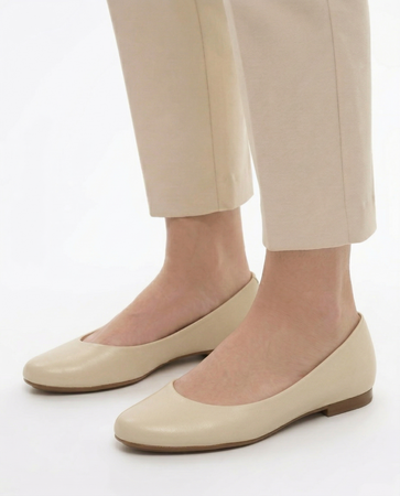 Maciejka Leather Ballerina Flats Soft Insole Low Heel Beige 00903-32/00-5