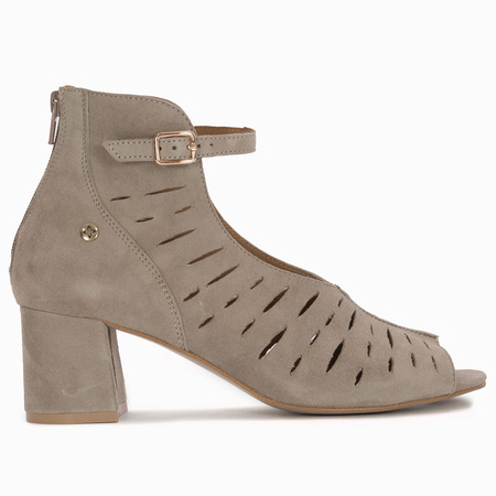 Maciejka Women's Leather Boots Beige