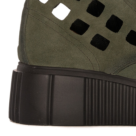Maciejka Women's ankle boots,green leather suede on platform