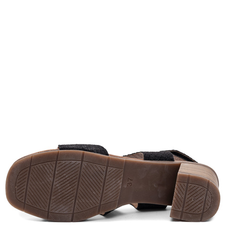 Maciejka Leather Woven Texture Black Sandals E7401-01/00-1