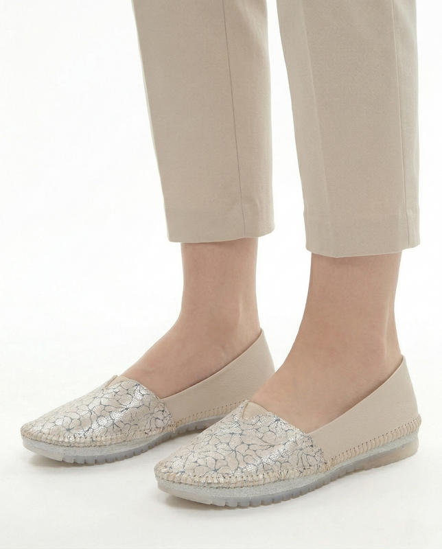 Maciejka Leather Slip-On Shoes with Floral Pattern Beige 1930B-32/00-0