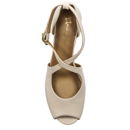Maciejka Light Beige Leather Pumps
