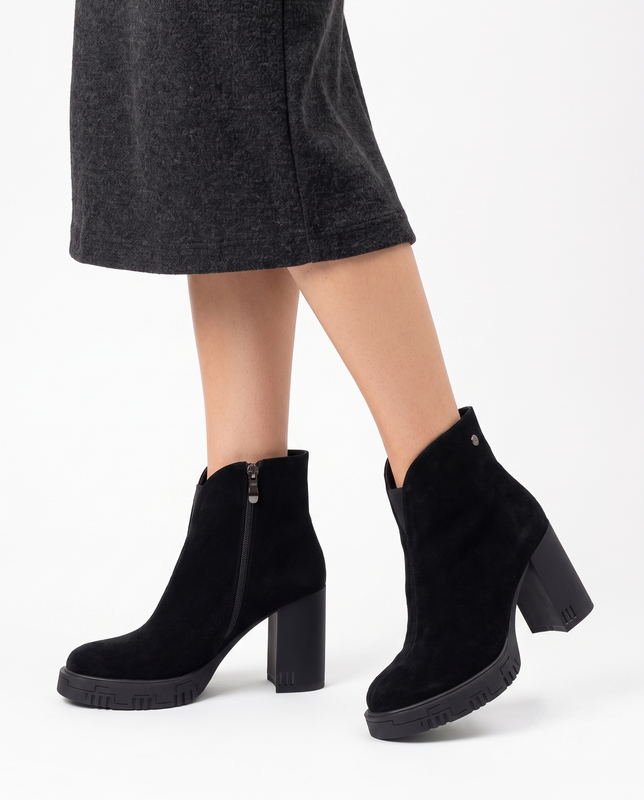 Maciejka Black Suede Ankle Boots Block Heel Platform K7700-01/00-7