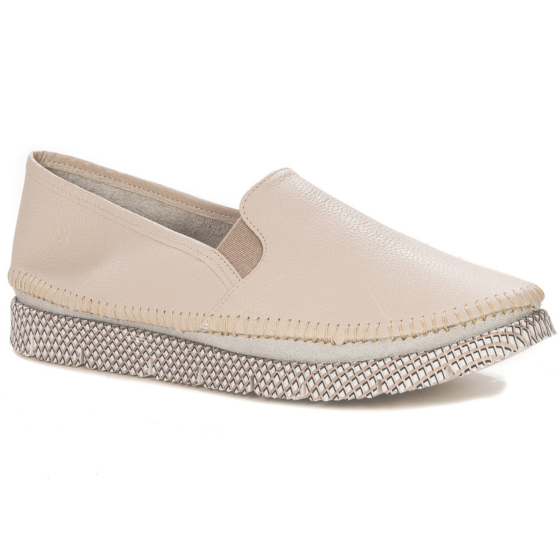 Maciejka Beige Low Shoes