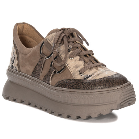 Maciejka Woman's Beige Leather Sneakers 06562-04/00-8