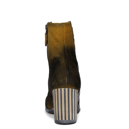 Maciejka Premium Suede Ankle Boots Block Heel Gradient Black Yellow 06155-07/00-7