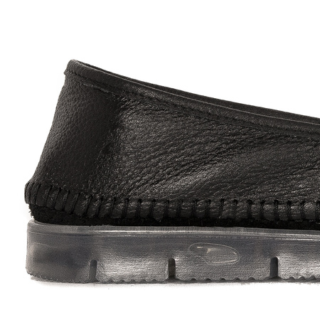 Maciejka Black - Gold Low Shoes