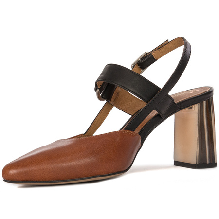 Maciejka leather Black and brown pumps