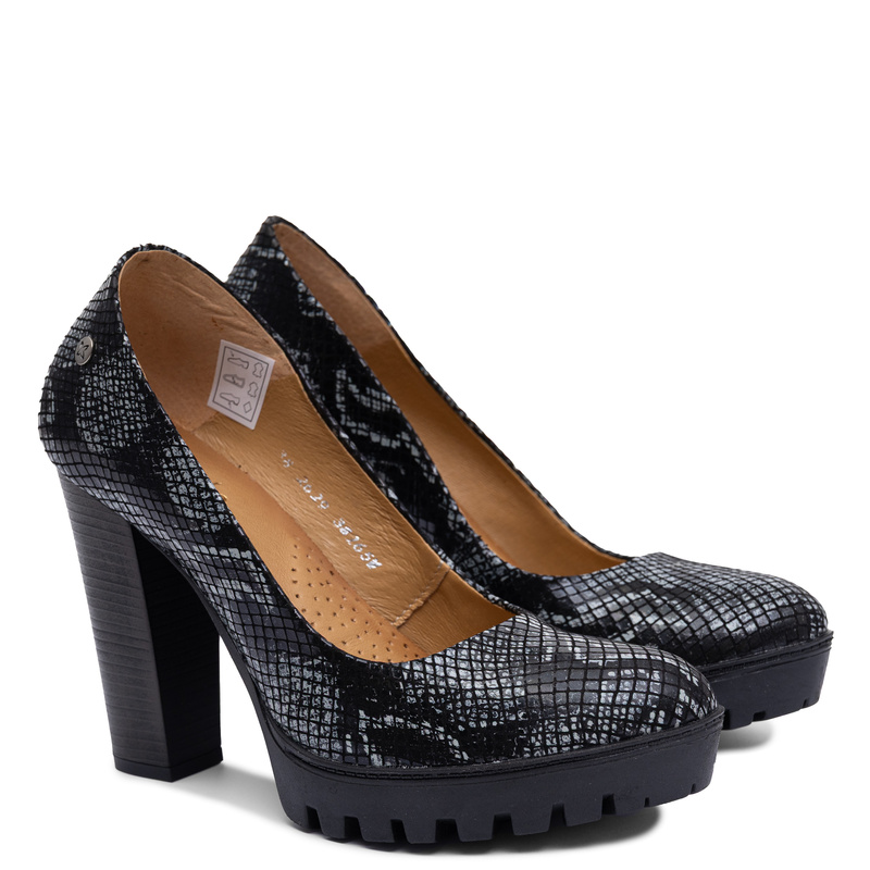 Maciejka Leather Pumps Textured Finish Classic Elegance Black 2629W-12/00-1
