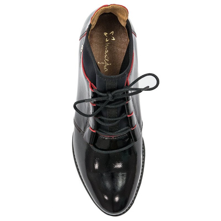 Maciejka Black Lace-up Boots 04744-16/00-5