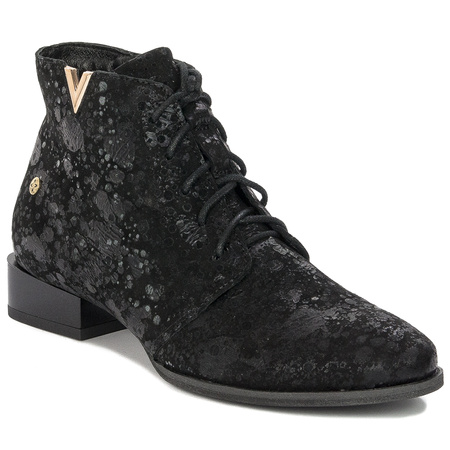 Black Leather women's Boots 5743C-01/00-7