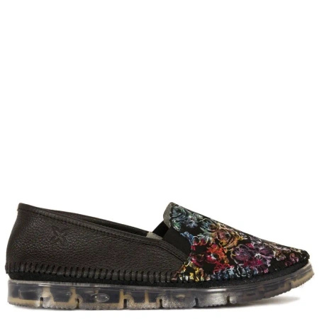 Maciejka Black Flat Shoes 03512-43/00-0