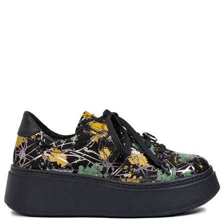 Maciejka Skórzane Sneakersy Na Platformie z Artystycznym Wzorem, Czerń  6191W-07/00-8