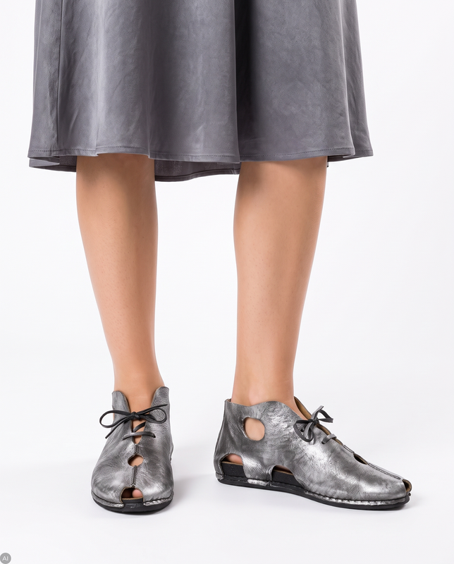 Maciejka Leather Cut-Out Lace-Up Shoes Grey 03426-03/00-0