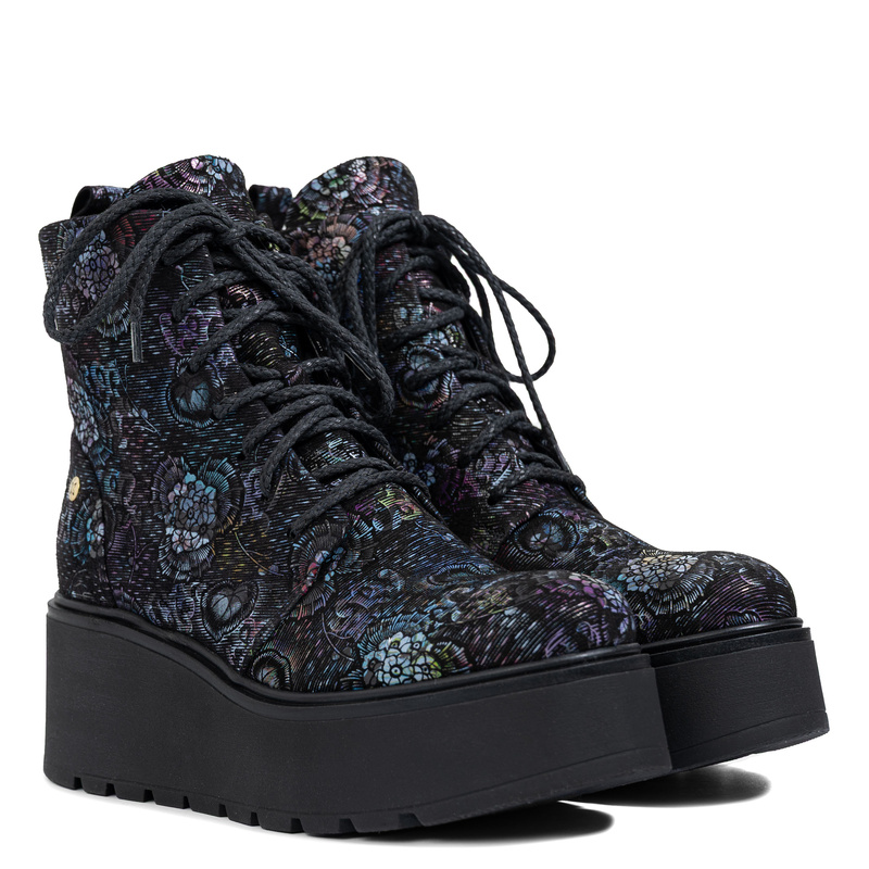 Maciejka Exquisite Craftsmanship Platform Boots 6762W-01-00-6