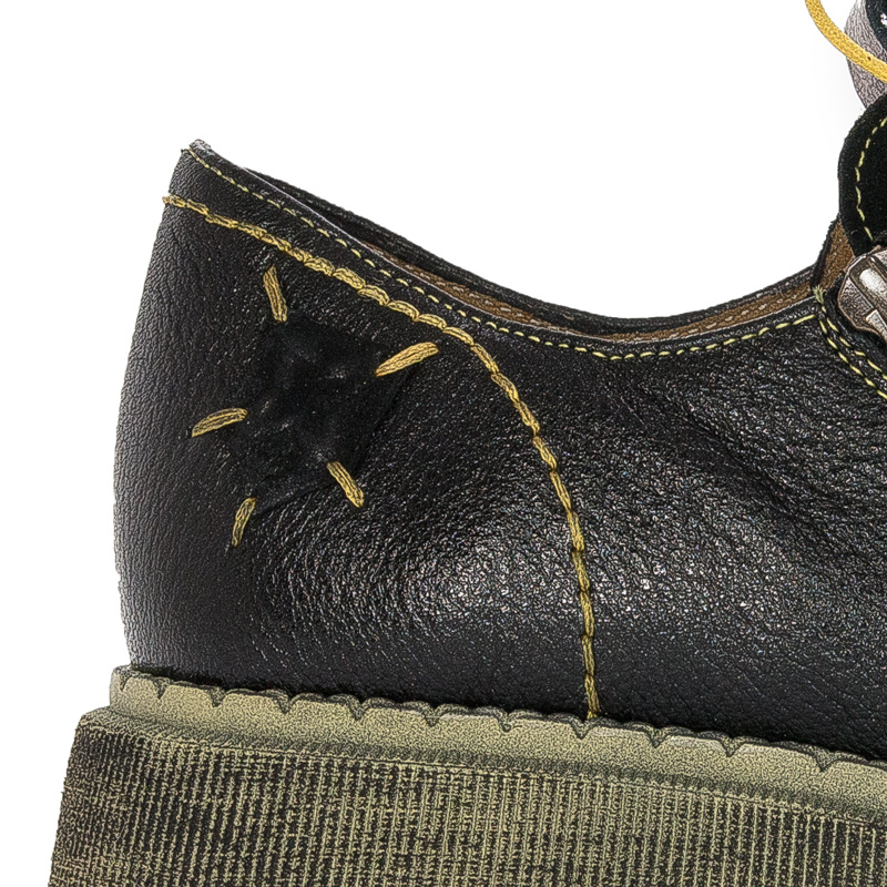 Maciejka Women's Black and Yellow Low Shoes
