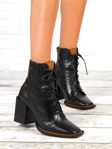 Maciejka Black Women's Lace-Up Boots 05667-01/00-8
